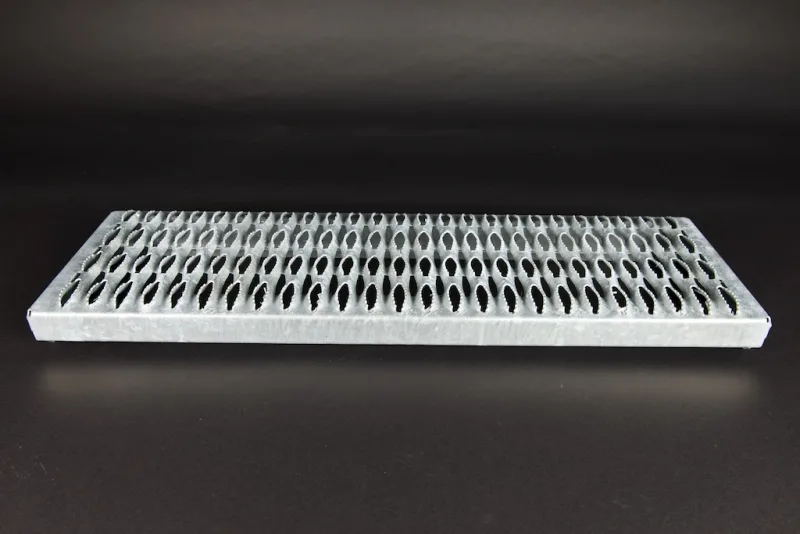 Sicherheitsstufe Stabil, feuerverzinkt 1000x240x40/62x2 mm - Bild 4