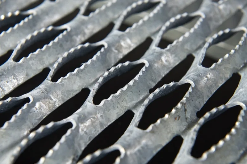 Sicherheitsstufe Stabil, feuerverzinkt 800x240x40/62x2 mm - Bild 3