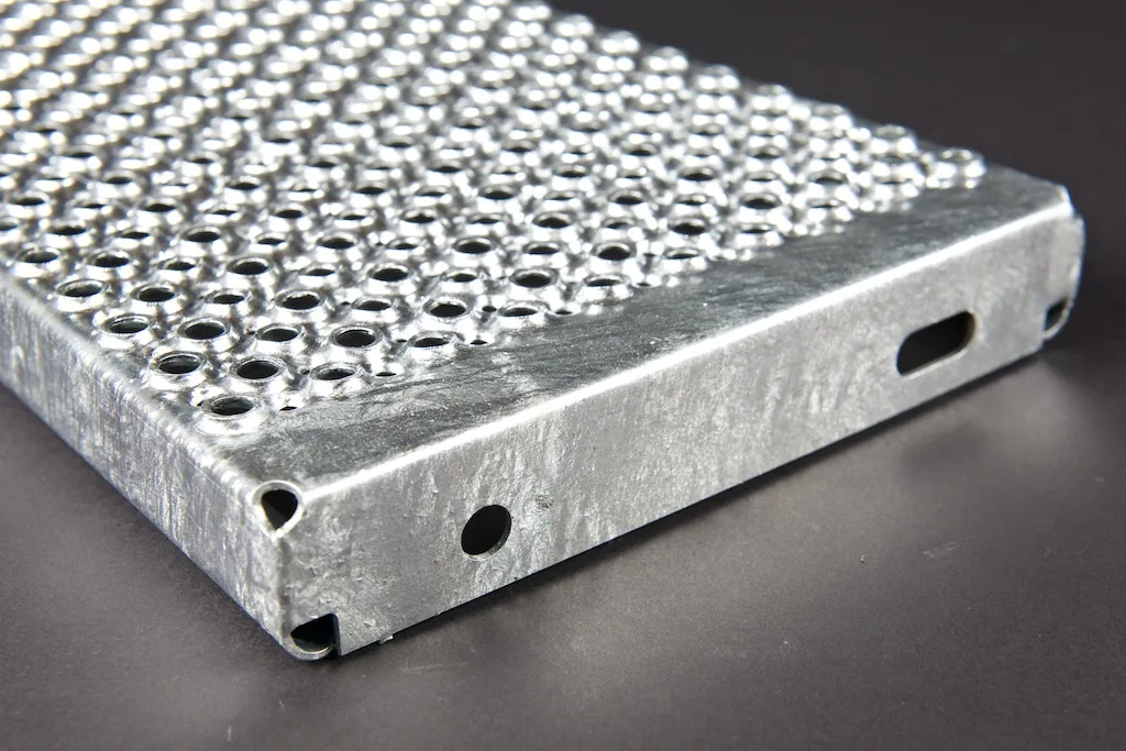 Profilrost Treppenstufe rotec R13 feuerverzinkt 800x300x45x2 mm - Bild 3