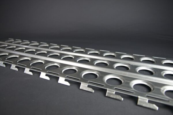 Bodenblech / Sandblech aus Stahl St 44,2 3,0 x 420 x 3040 mm, feuerverzinkt
